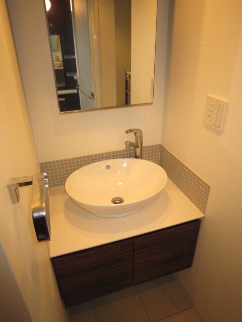 物件内観写真9　(洗面)