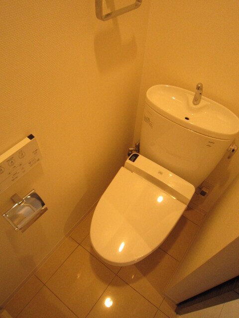 物件内観写真11　(トイレ)