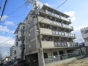 フラッツ加美西外観写真