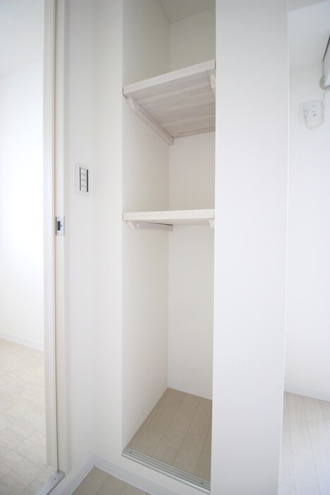物件内観写真22　(収納)
