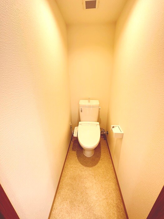 物件内観写真14　(トイレ)