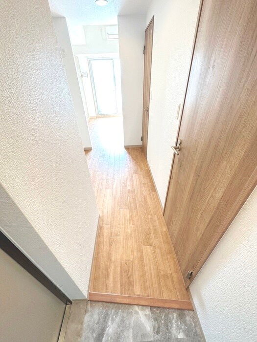 物件内観写真22　(玄関)