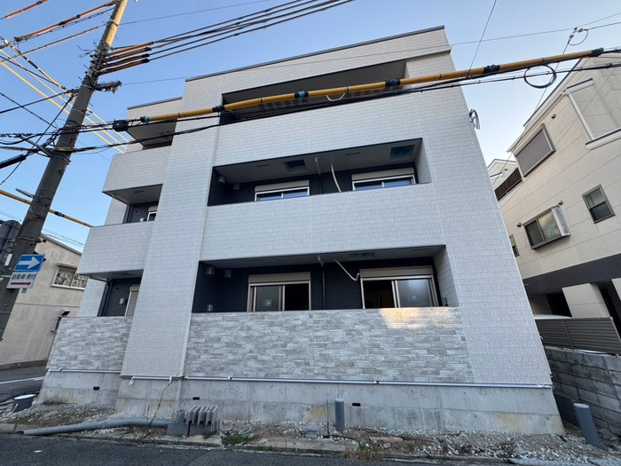 物件外観写真1　(建築中)