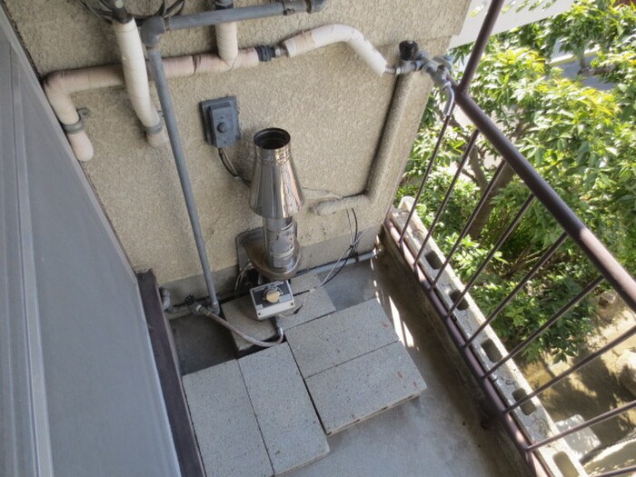 物件内観写真14　(洗濯機置場)