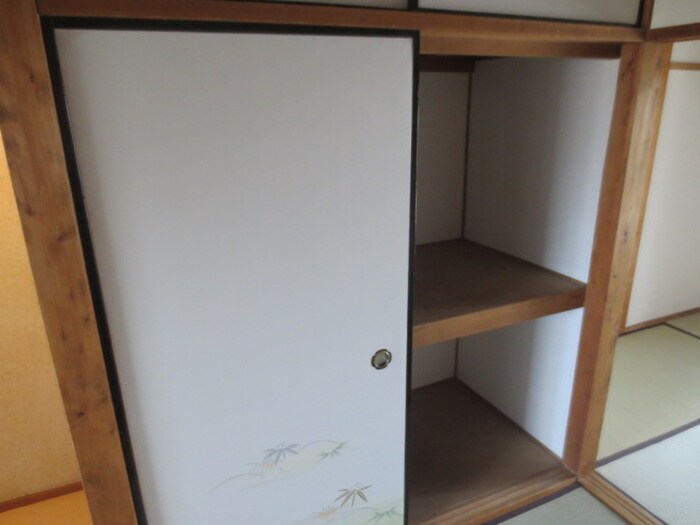 物件内観写真15　(収納)