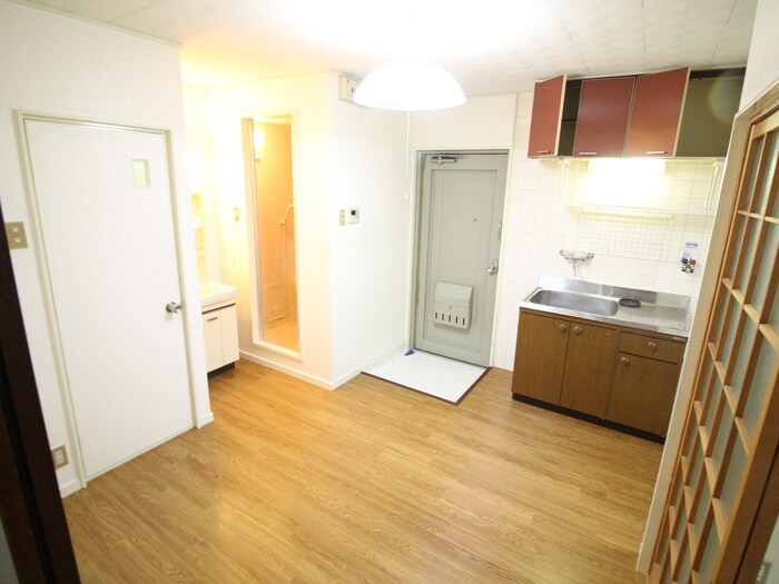 物件内観写真8　(居室)