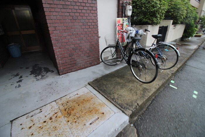 物件外観写真3　(駐輪場)