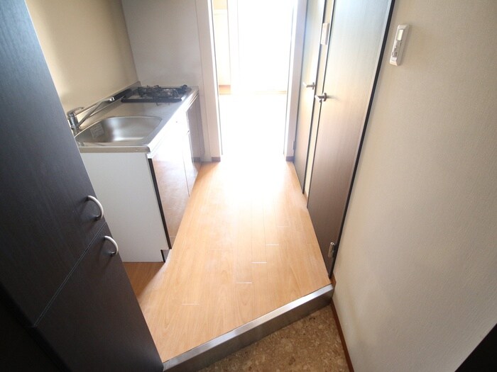物件内観写真17　(玄関)