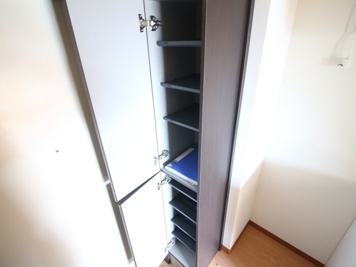 物件内観写真18　(靴箱)