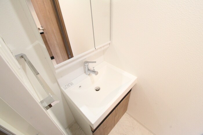 物件内観写真11　(洗面)