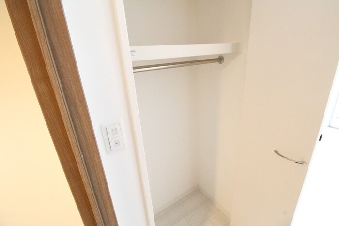 物件内観写真15　(収納)