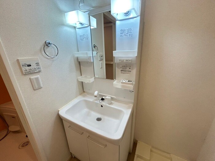 物件内観写真11　(洗面)