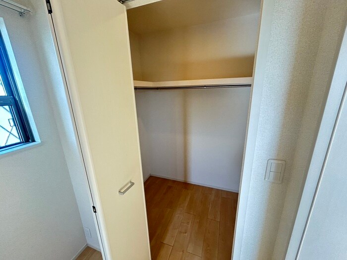 物件内観写真15　(収納)