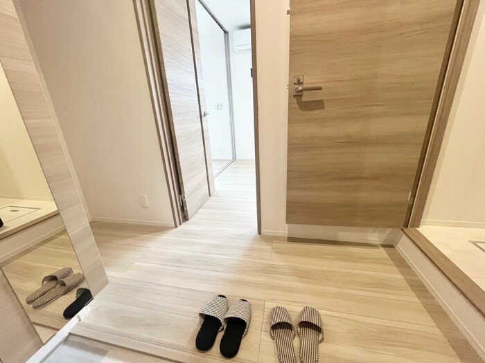 物件内観写真5　(廊下)