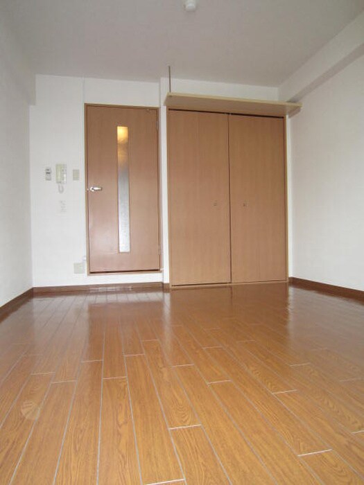 物件内観写真4　(居室)