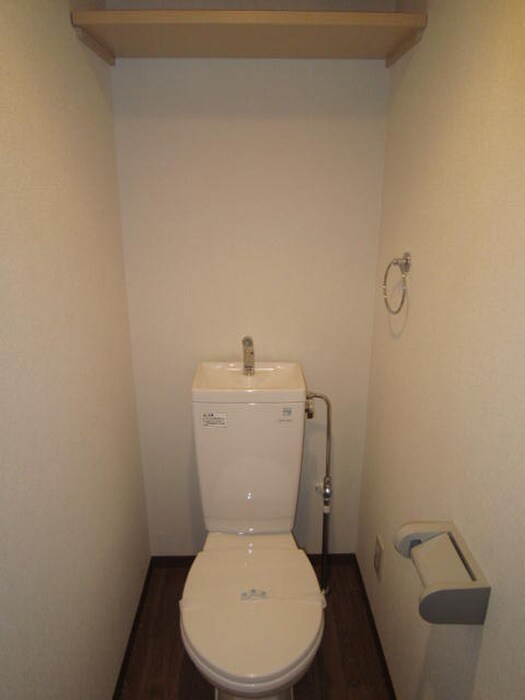 物件内観写真8　(トイレ)