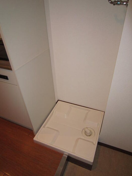 物件内観写真13　(洗濯機置場)