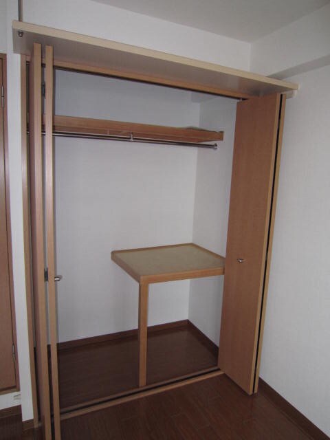 物件内観写真13　(収納)