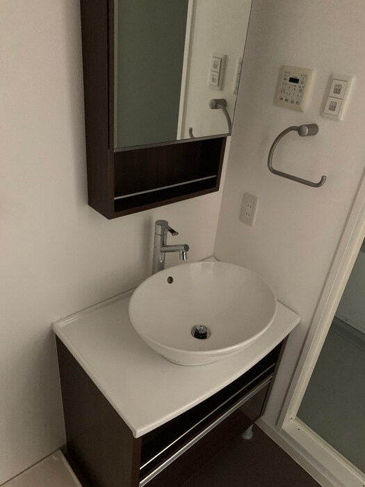 物件内観写真10　(洗面)