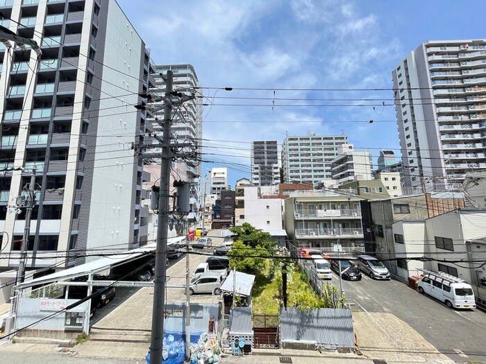 物件内観写真15　(室内からの展望)