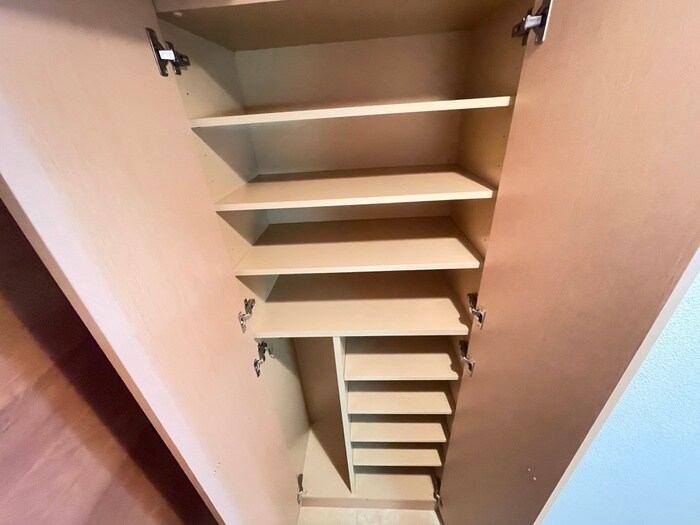 物件内観写真19　(靴箱)
