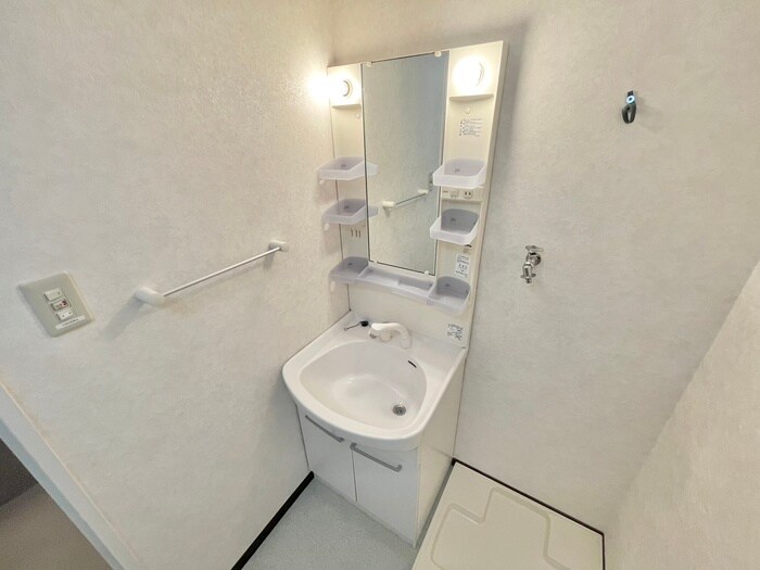 物件内観写真11　(洗面)