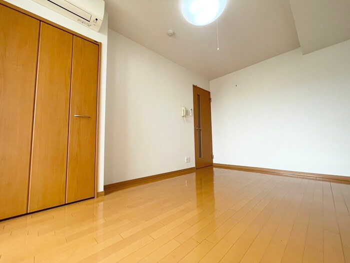 物件内観写真12　(居室)