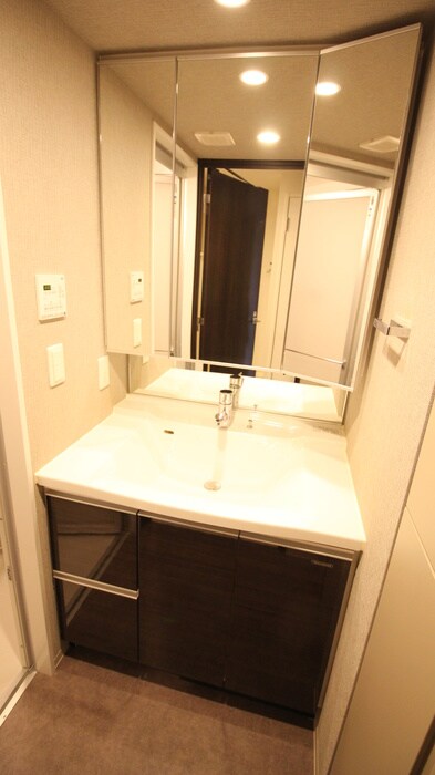 物件内観写真10　(洗面)