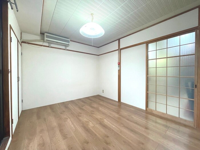 物件内観写真9　(居室)