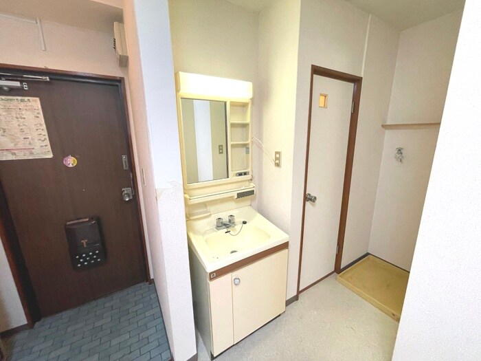 物件内観写真12　(洗面)