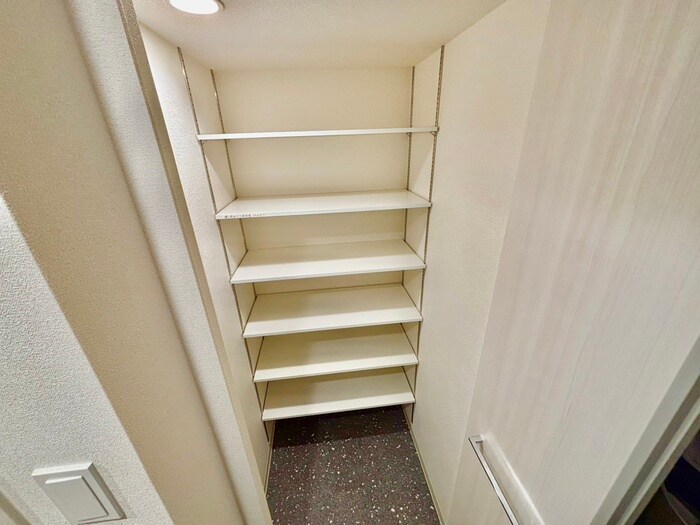 物件内観写真22　(靴箱)