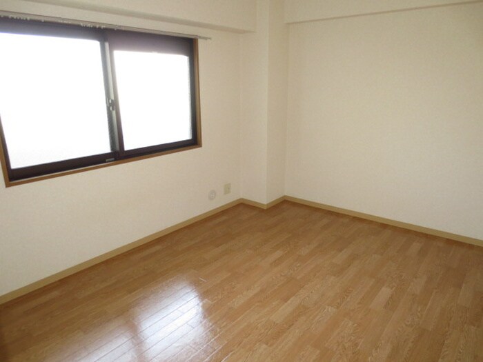 物件内観写真6　(居室)