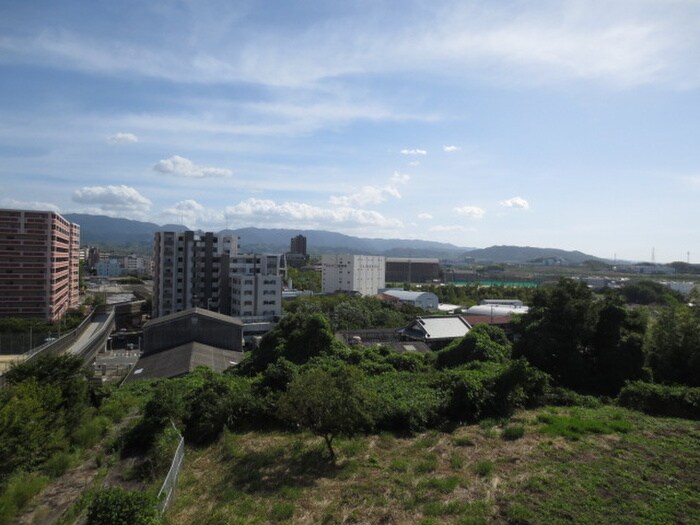 物件内観写真11　(室内からの展望)