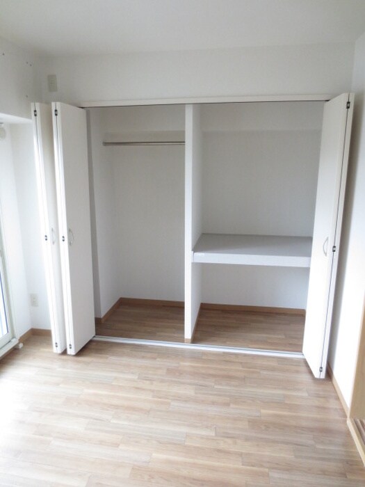 物件内観写真15　(収納)