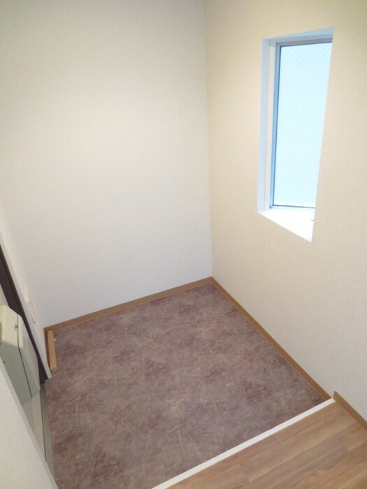 物件内観写真21　(玄関)