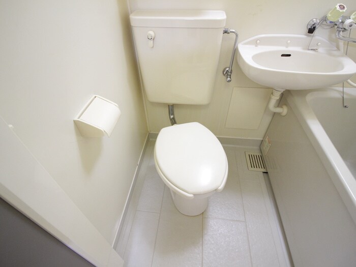 物件内観写真14　(トイレ)