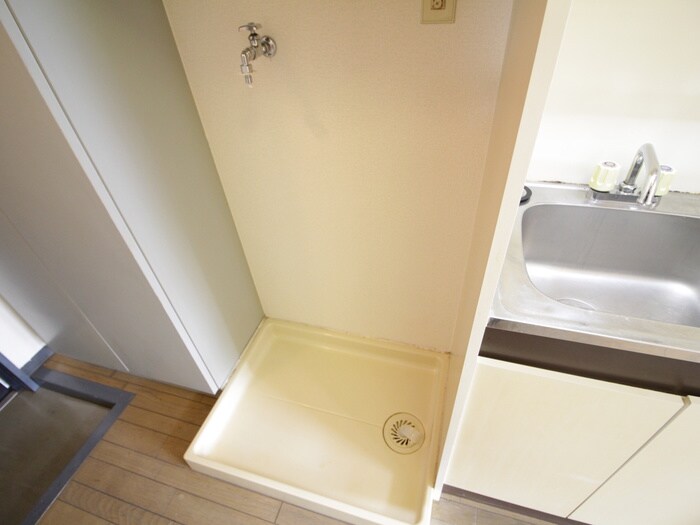 物件内観写真19　(洗濯機置場)