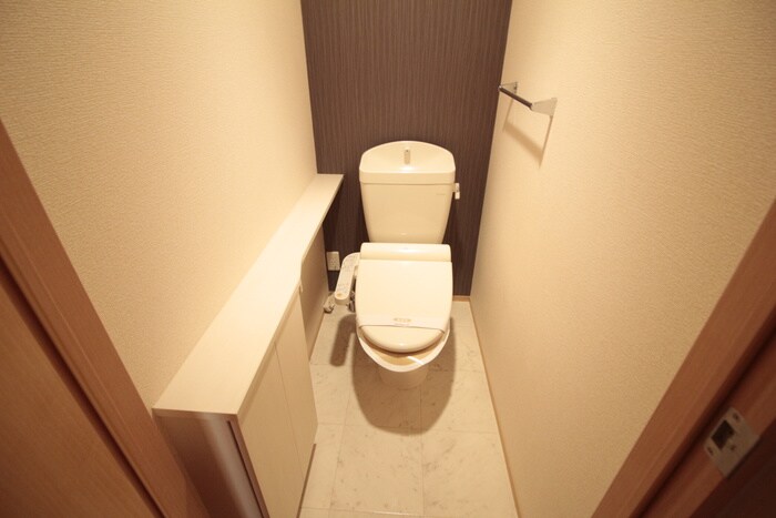 物件内観写真9　(トイレ)