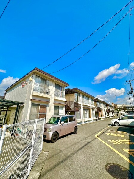 アクティブ貝塚ハイツB棟外観写真