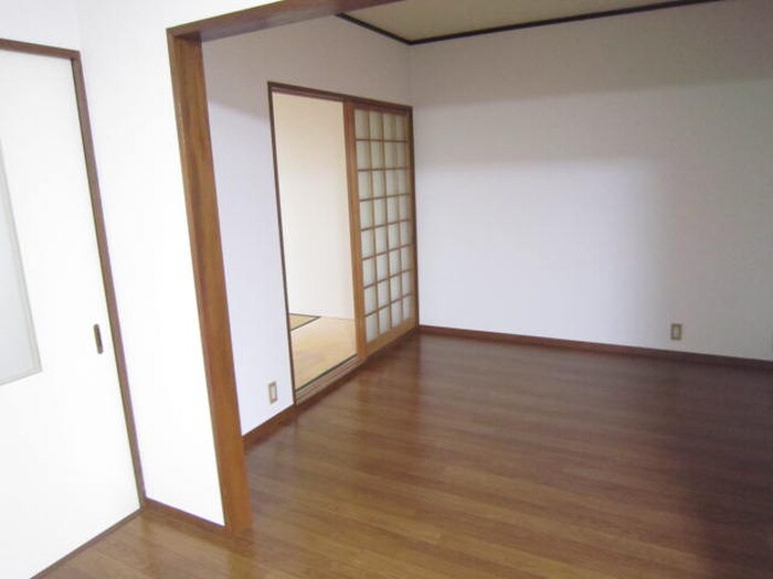 物件内観写真5　(居室)