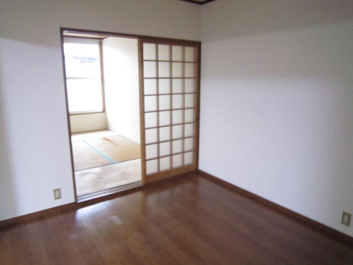 物件内観写真8　(居室)