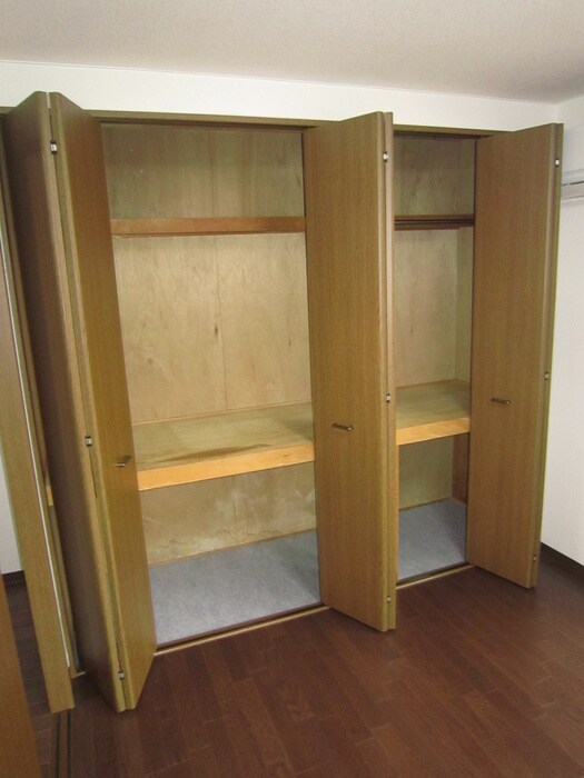 物件内観写真11　(収納)