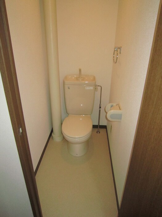 物件内観写真15　(トイレ)