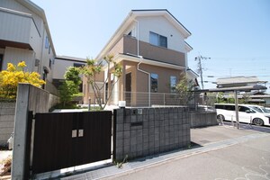 寺戸町中野貸家外観写真
