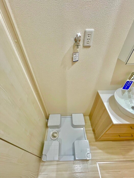 物件内観写真11　(洗濯機置場)