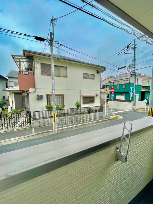 物件内観写真13　(室内からの展望)