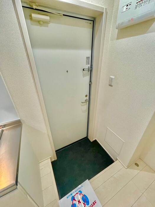 物件内観写真18　(玄関)