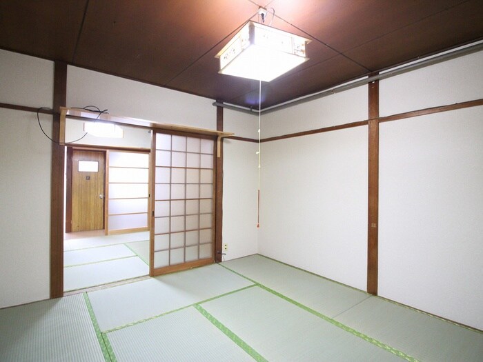 物件内観写真4　(居室)