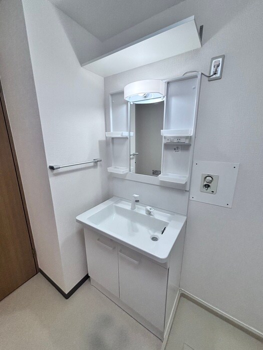 物件内観写真11　(洗面)