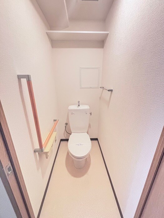 物件内観写真12　(トイレ)